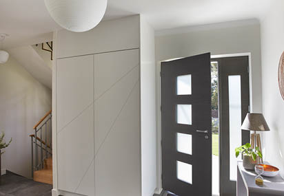 Porte Marsa, en bois et en aluminium (mixte), inspiration contemporaine